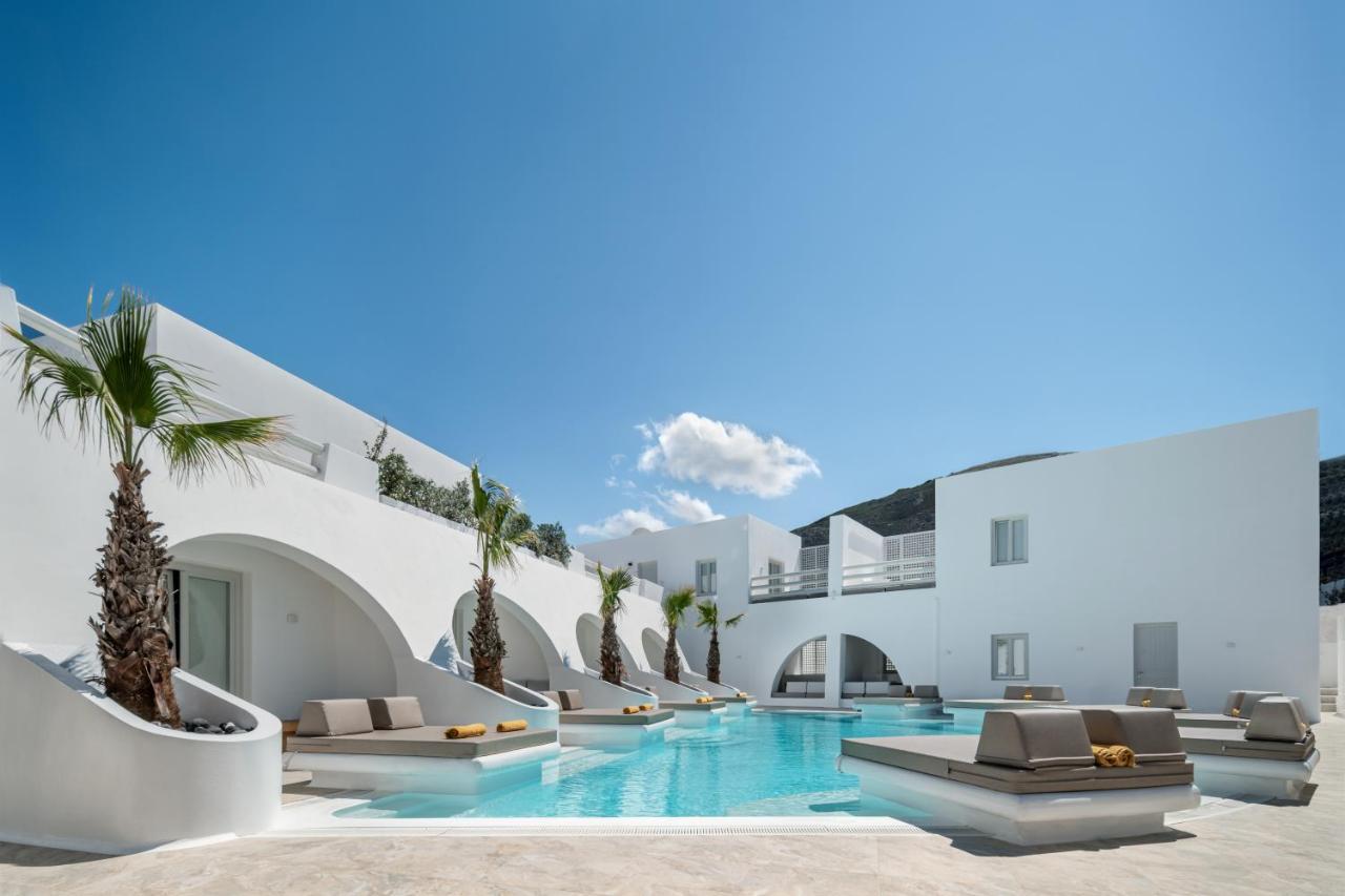 Santorini Kastelli Resort Kamári Exterior foto The hotel's pool
